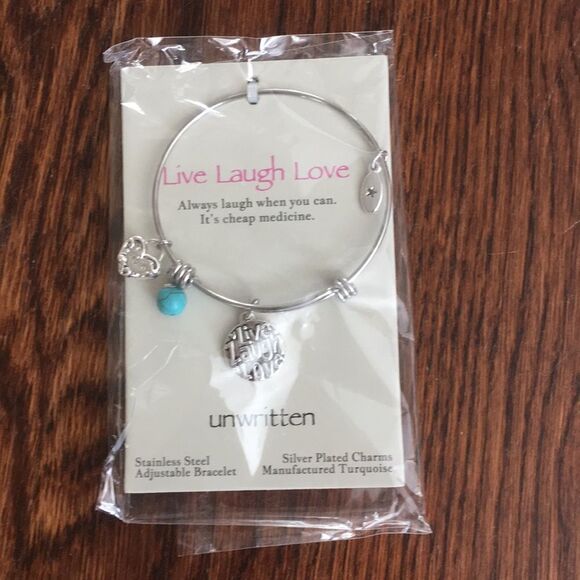 🔹Unwritten Live Laugh Love Charm Bracelet - Picture 1 of 5